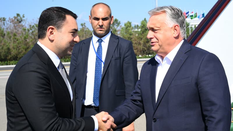 Viktor Orban Qəbələyə gəldi (FOTO)