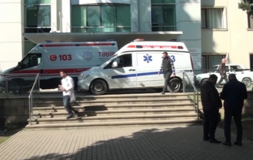 Lerikdə məktəbdə iş saatına görə dava - Yeznə qaynına xəsarət yetirdi (VİDEO)