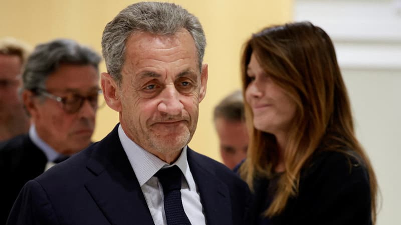 Sarkoziyə həbsxanada təhdid: Qəddafinin qisasını alacağıq! (YENİLƏNİB)