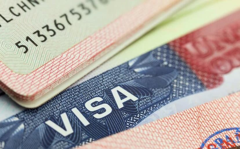 Diplomatik və xidməti pasport sahibləri bu ölkələrə də vizasız gedəcək