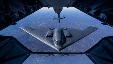 Soyuq müharibənin super silahı, yoxsa qalığı? - B-2 haqqında 7 mif