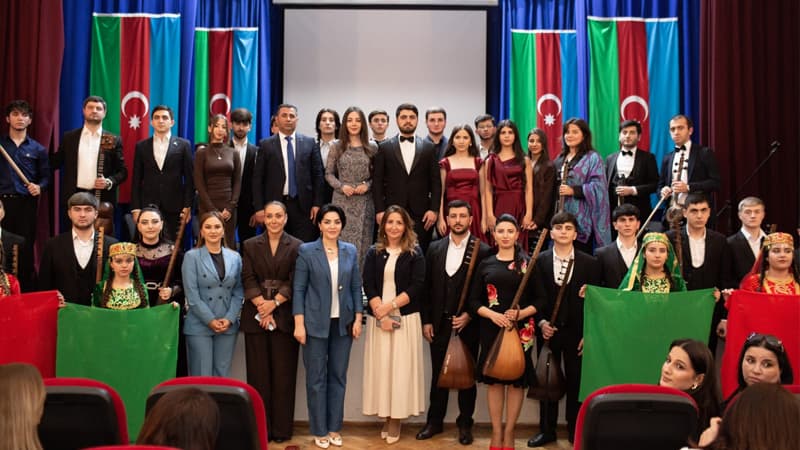 Humanitar Kollecdə Zəfər Gününə həsr olunmuş konsert oldu