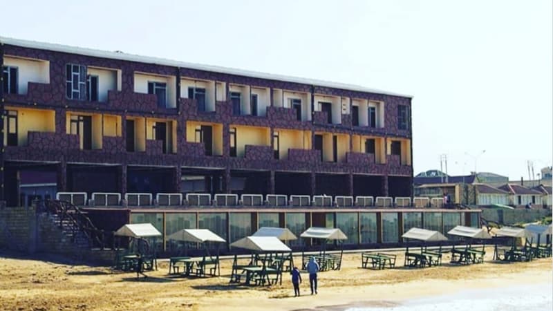 "Su Səsi" restoranında oğurluq: Ofisiant xadimənin telefonunu və pullarını oğurlayıb
