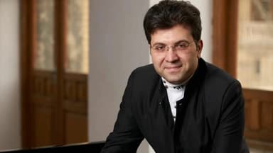 Əməkdar artistə daha bir vəzifə verildi
