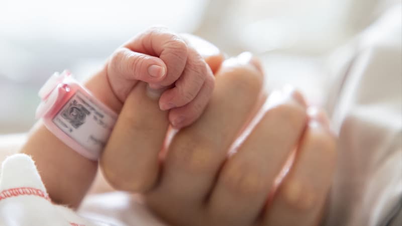 Həkimlər yeni doğulmuş körpənin qanında kokain aşkarladı