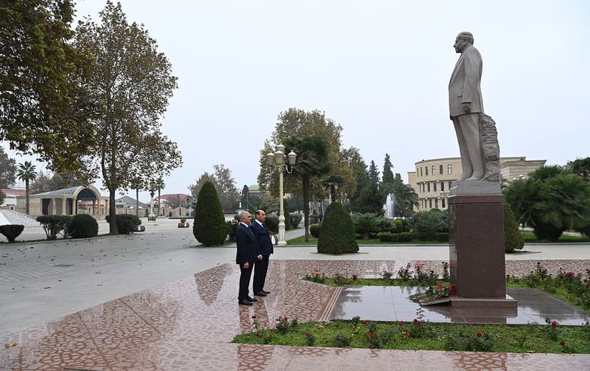 Vüqar Əhmədov Bərdədə vətəndaşları qəbul etdi