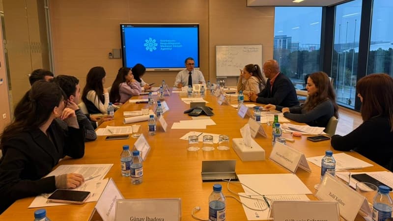 Media nümayəndələri üçün "Storytelling" mövzusunda təlim keçirildi (FOTO)