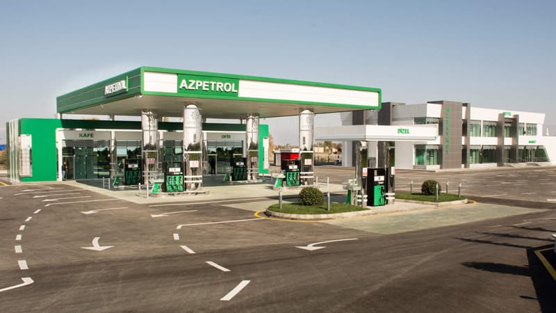 "Azpetrol" Eyyubovlara yaxınlığını danır - Şirkətdə nə baş verir?