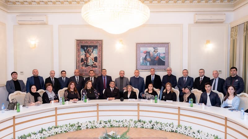 Şair Nadir Qüdrətoğlunun yeni kitabının təqdimat mərasimi keçirildi (FOTO)