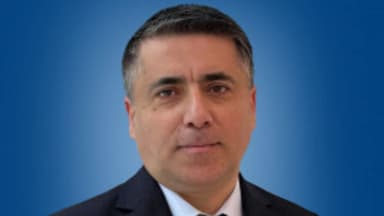 Nazir tanınmış cərrahın vəzifəsini yüksəldib: Sədr müavini oldu