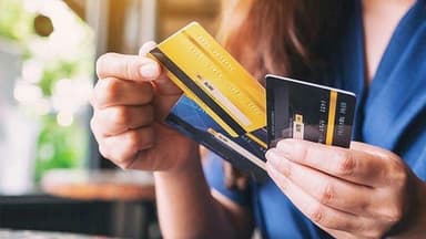 Bankların müştərilərin xəbəri olmadan “qopardığı” xidmət haqları - Bu, nə qədər qanunidir?