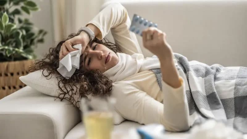 Xəstəlik mövsümü başladı: Qrip və COVID-i necə fərqləndirək?