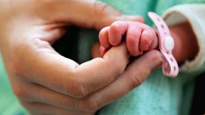 İlin ilk 8 günündə doğum və ölüm nisbəti necə olub?