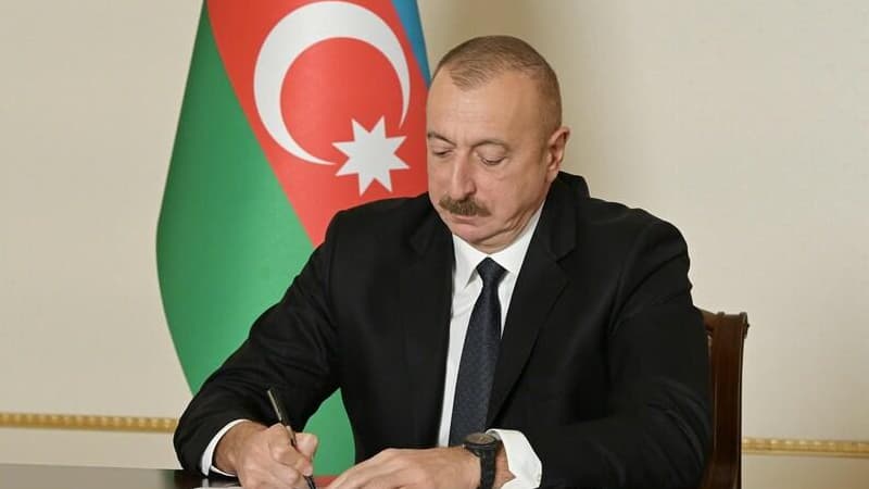 Prezident iki ölkəyə səfir, bir şəhərə baş konsul təyin etdi