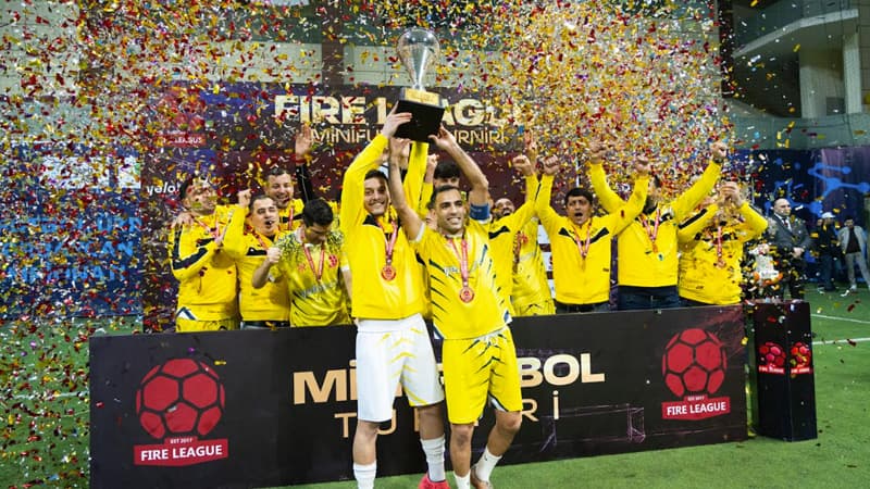 Yelo Bank banklararası mini-futbol liqasının çempionu olub