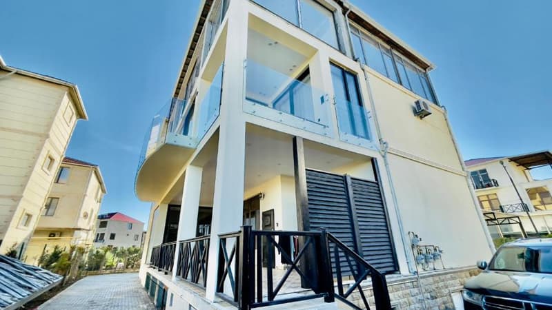 "Delmar Residence"də 9800 manatlıq oğurluq