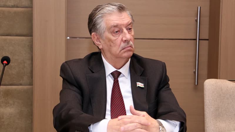 Prezident Mixail Zabelinlə bağlı sərəncam imzaladı
