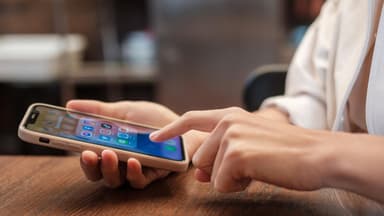 "Tik-Tok"da açıq videosunu paylaşdı, həbs edildi