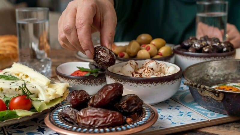 Ramazan ayının iyirmi ikinci gününün duası: İmsak və iftar vaxtı