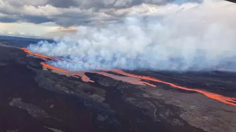 Kilauea vulkanı 1 ildə 43-cü dəfə püskürdü