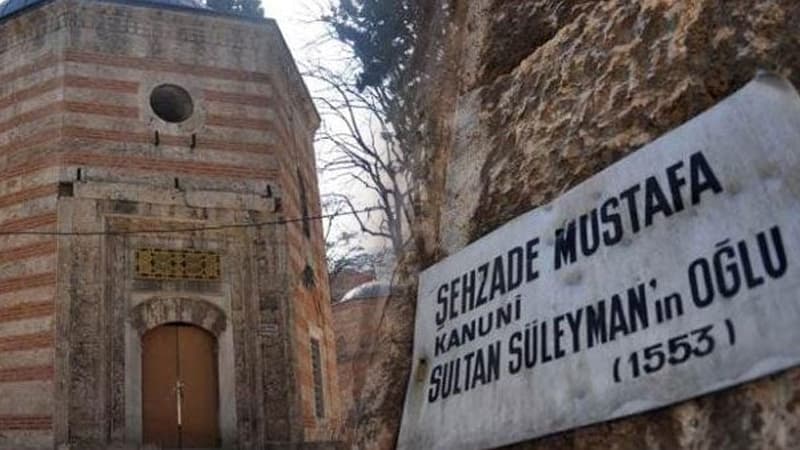 Muradiyye Külliyesi: Osmanlı şahzadələrinin səssiz şəhəri (FOTO)