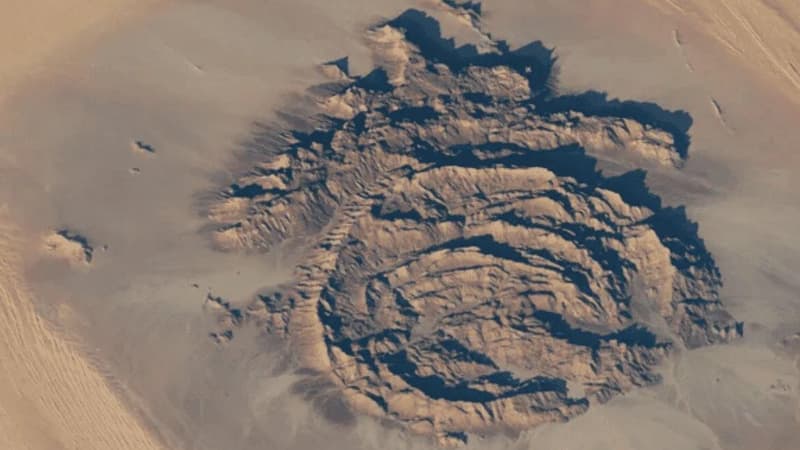 Alimlər NASA şəkilləri sayəsində Saharadakı sirli halqaların sirrini açdı