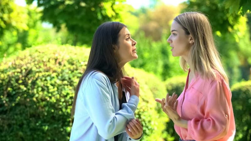 Dostluğu məhv edən vərdiş: Ayrılığın yaxın olduğunu necə anlamaq olar?