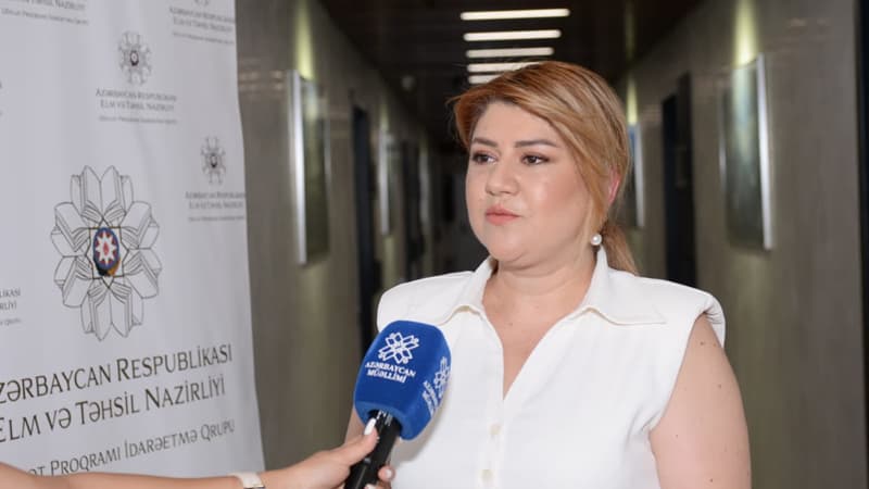 Turan Topalova vəzifəsindən ayrıldı