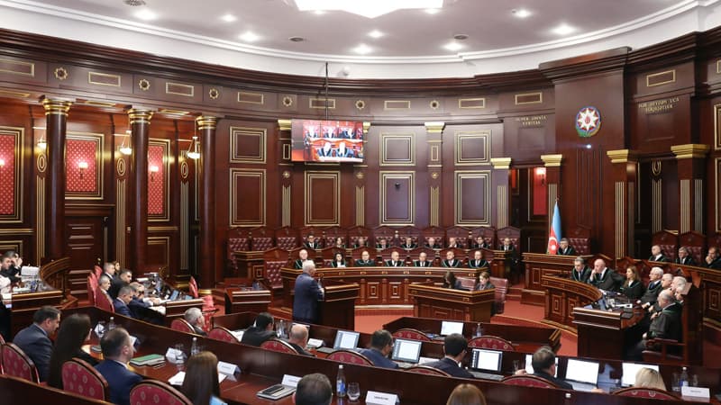 Ali Məhkəmə Plenumunun növbəti iclası keçirildi (FOTO)