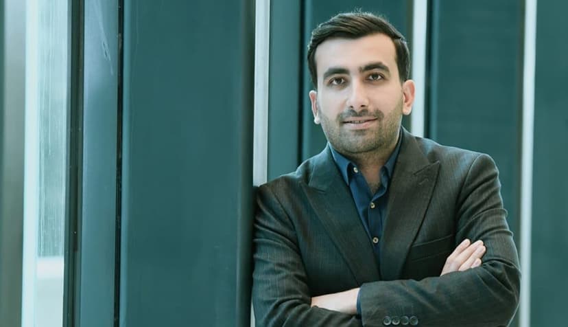 Nihat Pirin ilk hekayələr kitabı nəşr olundu (FOTO)