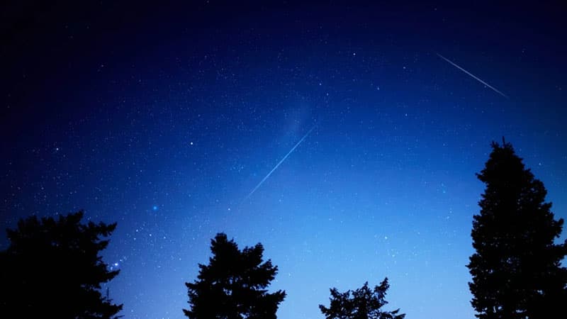 Mayda səma "axan ulduzlar"la dolacaq: Meteor yağışı başlayır