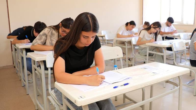 I və IV ixtisas qrupları üzrə qəbul imtahanı keçirildi (FOTO/YENİLƏNİB)