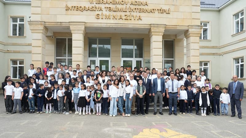 Lerikdə "Uşaqlar üçün Konstitusiya" layihəsi çərçivəsində maarifləndirici tədbir keçirildi (FOTO)