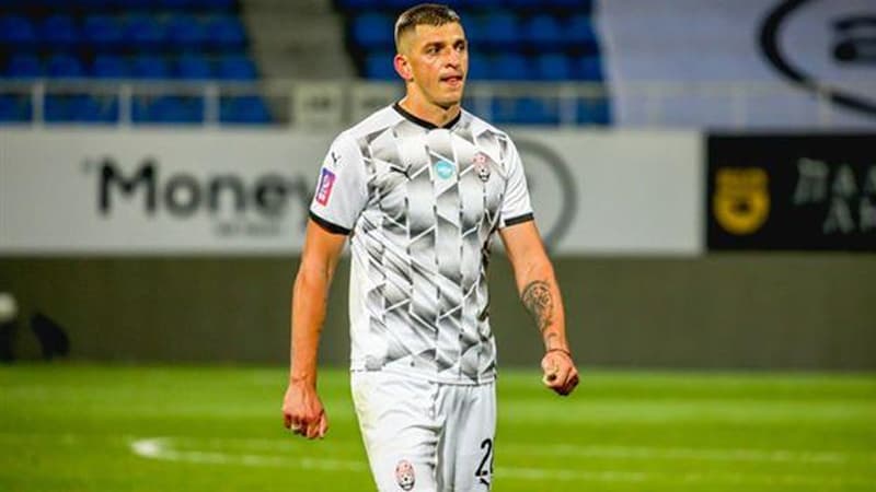 "Neftçi" "Şaxtyor" və Ukrayna millisinin sabiq üzvünü transfer edir