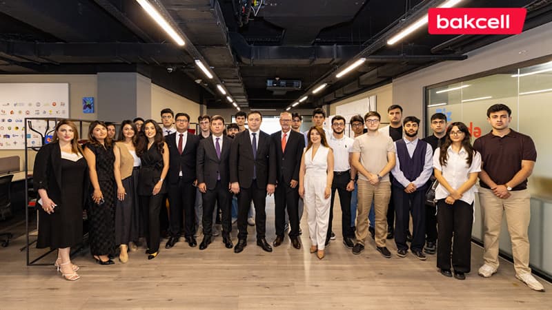 Bakcell və Gənclər Fondu "İnnovasiya və Süni İntellekt" üzrə təqaüd proqramının qalibləri ilə görüş keçirib