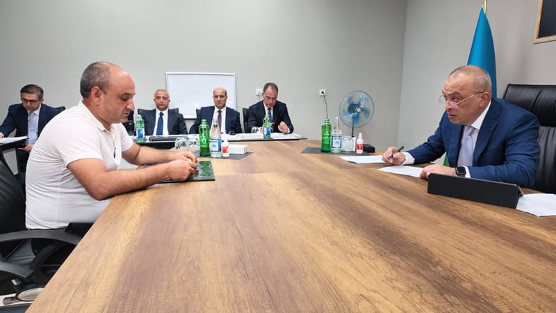 Zaur Mikayılov Füzulidə vətəndaşlarla görüşdü (FOTO)