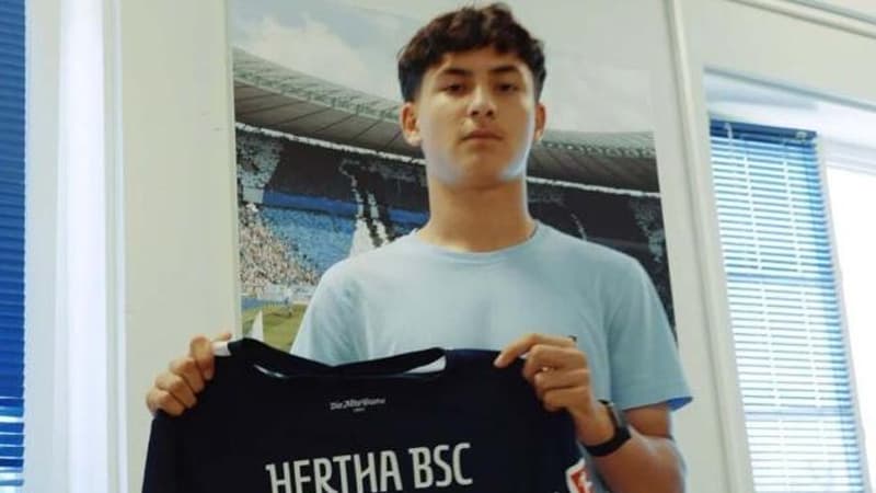 Azərbaycanlı futbolçu "Herta" ilə müqavilə imzaladı