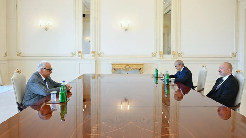 İlham Əliyev Dünya Güləş Birliyinin prezidentini qəbul etdi (FOTO)