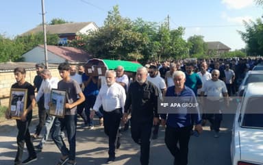 Vurulan gəminin kapitanı dəfn edildi (FOTO)