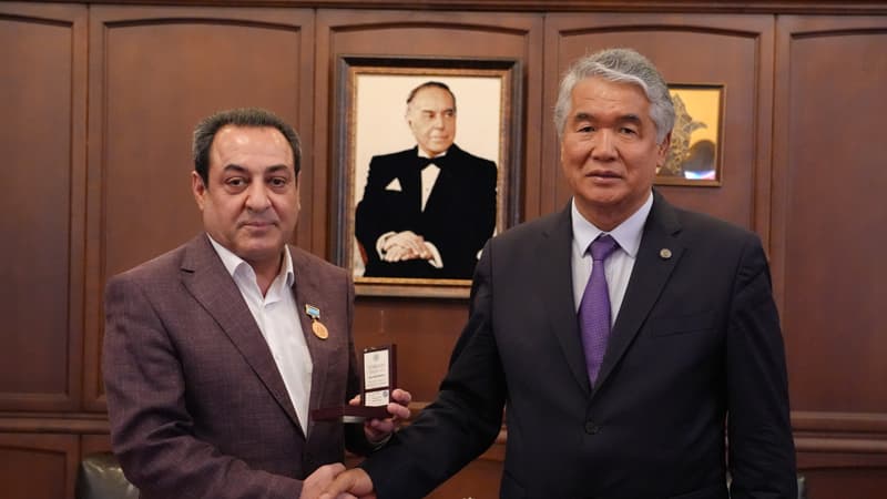 Rafiq Həşimov TÜRKSOY medalı ilə təltif olundu (FOTO)