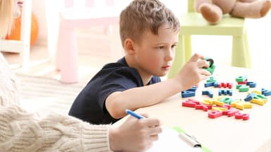 Autizm diaqnozu qoyulan uşaqların sayı 5 ildə iki dəfədən çox artıb - Səbəb nədir?