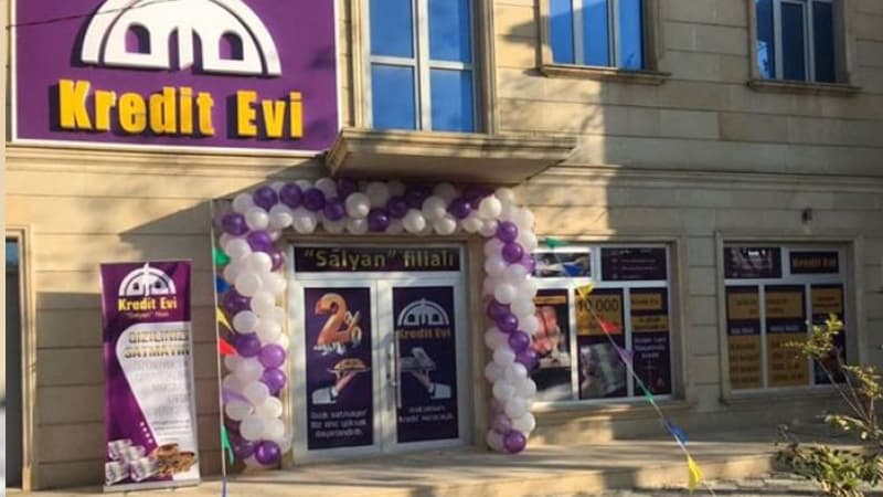 "Kredit Evi"nin səhmdarlarından biri dəyişdi