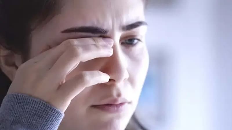 Görmə qabiliyyətiniz bulanıqlaşırsa, bunu yaşlanma kimi qəbul etməyin