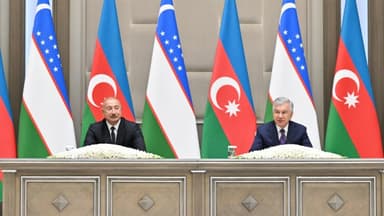 Prezidentlər mətbuata bəyanatlarla çıxış etdilər (FOTO)