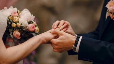 "Saxta nikah", məcburiyyət, aldatma – Nikah hansı hallarda etibarsız sayılır?