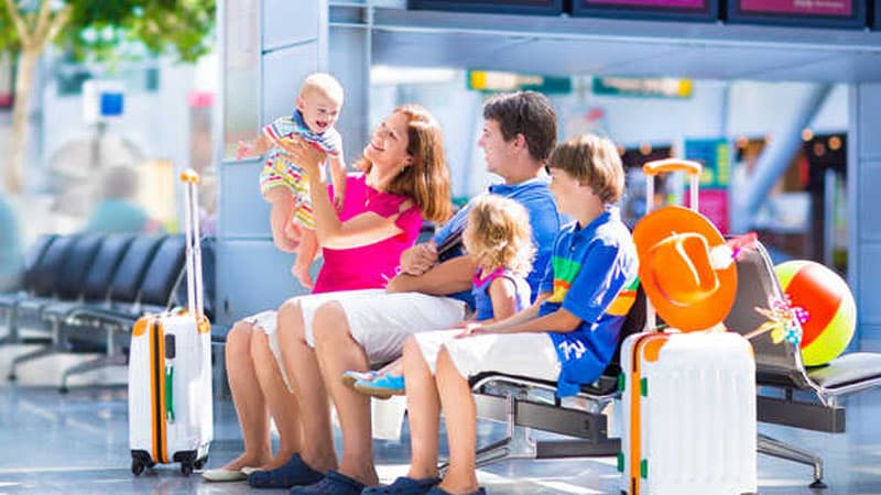 Uşaqlarla tətilə gedərkən bunlara diqqət edin – Pediatrdan vacib tövsiyələr