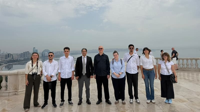 Gənc sənət elçiləri Bakıda Türkiyə-Azərbaycan sənət körpüsünü gücləndirir (FOTO)