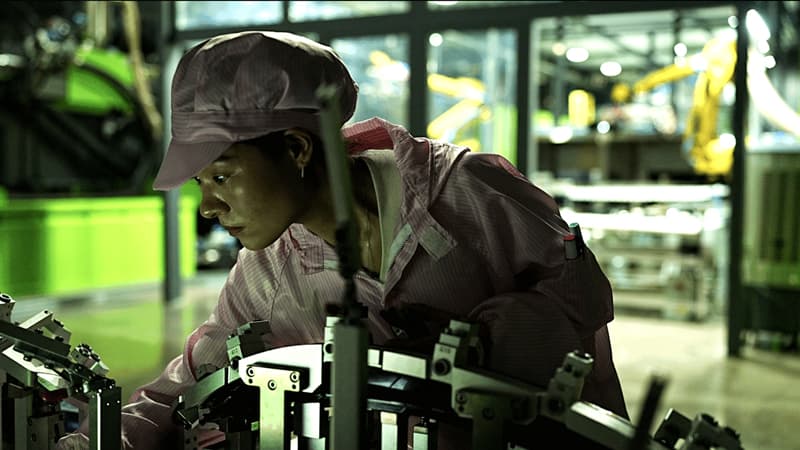 Çində robot inqilabı sürətlənir: Fabriklərdə 2 milyondan çox robot çalışır