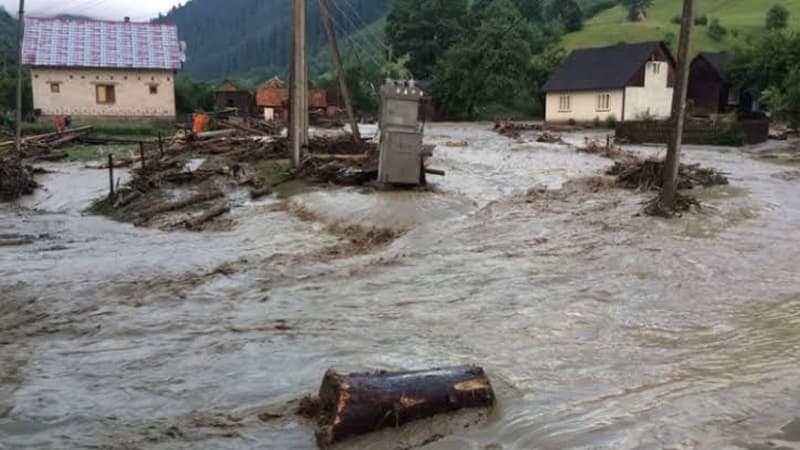 Ekoloq xəbərdarlıq edir: Azərbaycanda da belə sel və subasma ola bilər