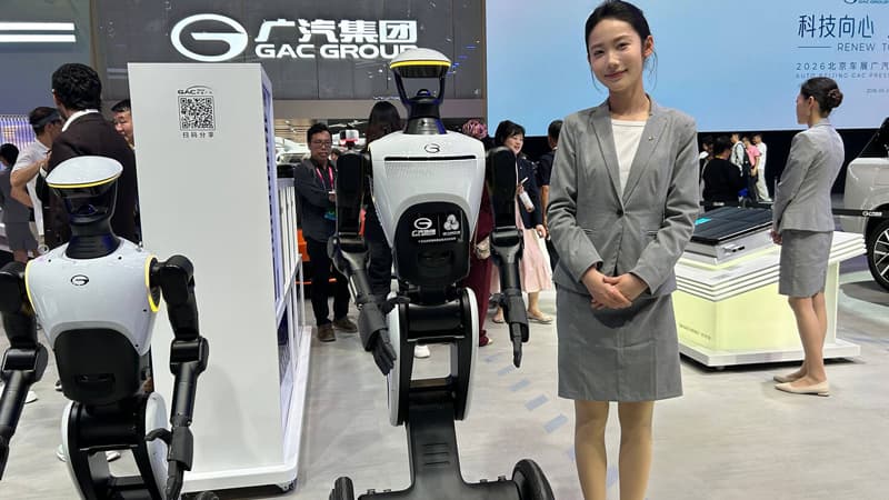 Çində robotlar üçün "uşaq bağçası" açıldı